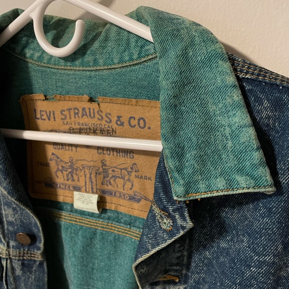 VINTAGE LEVI STRAUSS JEAN JACKET - Picture 3 of 5